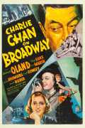voir la fiche complète du film : Charlie Chan à Broadway