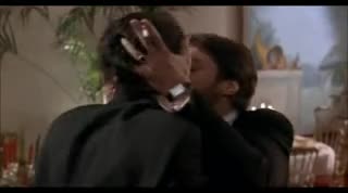 Un extrait du film  L Homme est une femme comme les autres