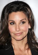 Gina Gershon