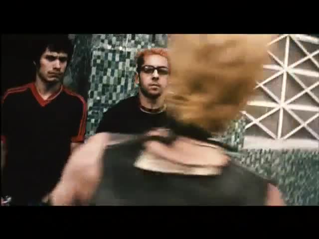 Extrait vidéo du film  Amours chiennes