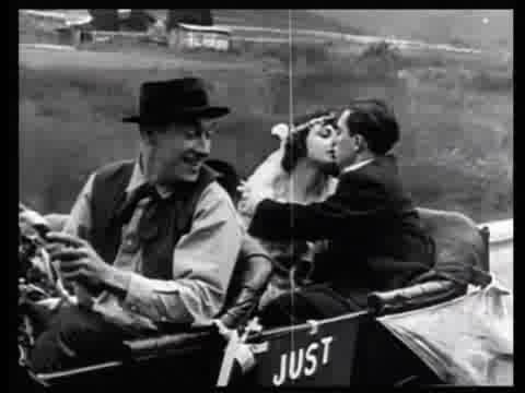 Un extrait du film  La maison démontable