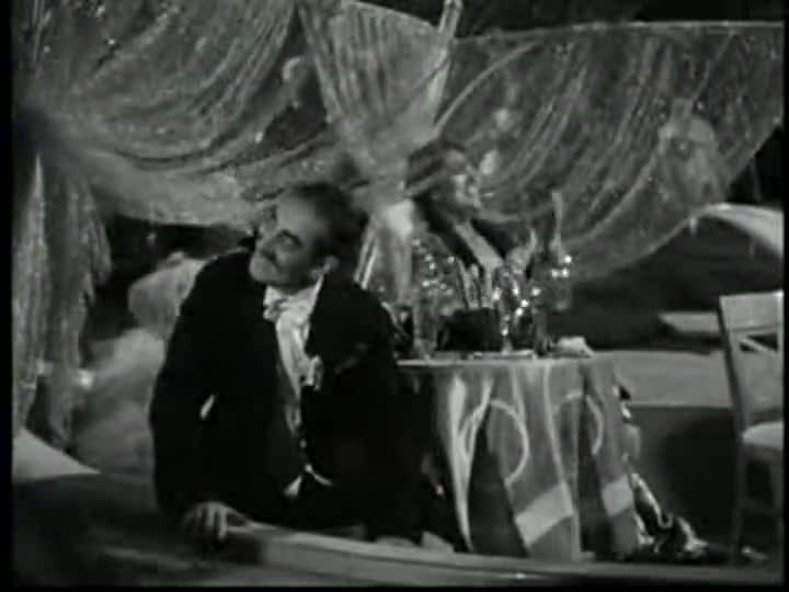 Un extrait du film  Un Jour aux courses