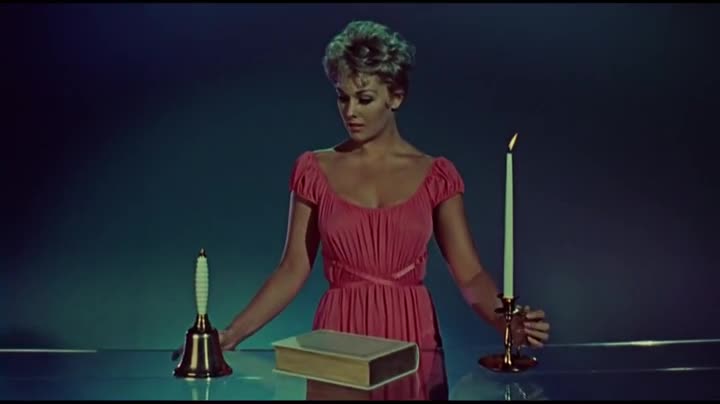 Extrait vidéo du film  L Adorable voisine