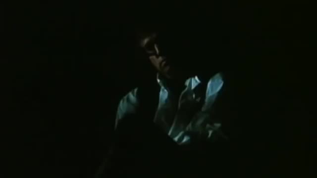 Extrait vidéo du film  Guerre et amour