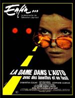 La Dame Dans L auto Avec Des Lunettes Et Un Fusil