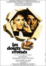 voir la fiche complète du film : Les Doigts croisés