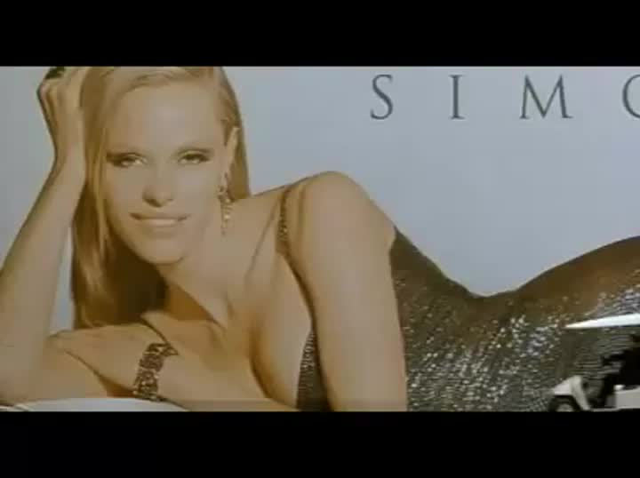 Extrait vidéo du film  Simone