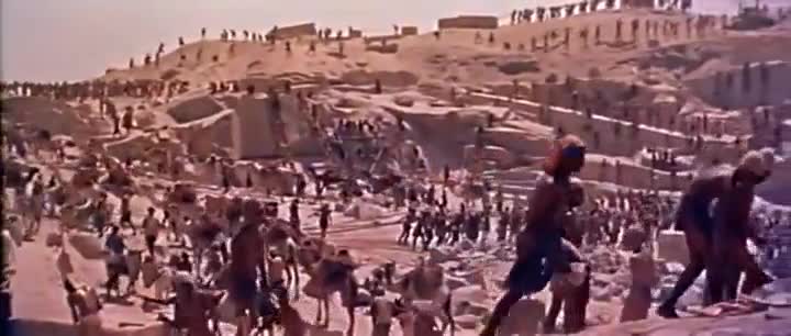 Extrait vidéo du film  La Terre des pharaons