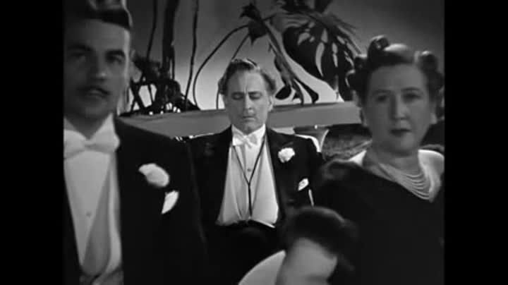 Extrait vidéo du film  La Baronne de minuit