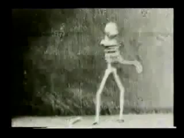 Extrait vidéo du film  Le Squelette joyeux