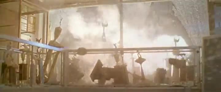 Extrait vidéo du film  L Arme fatale 4