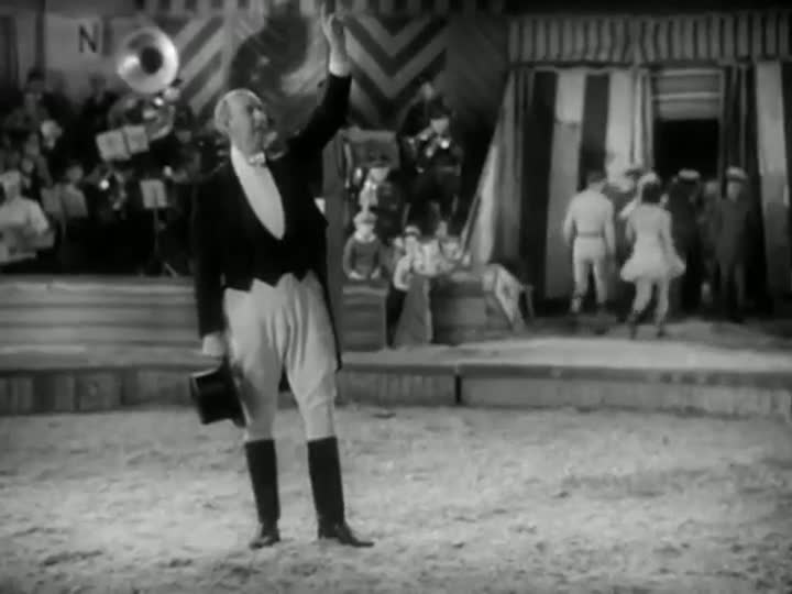 Un extrait du film  Polly of the circus