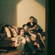 photo du film The Earth Is Blue as an Orange