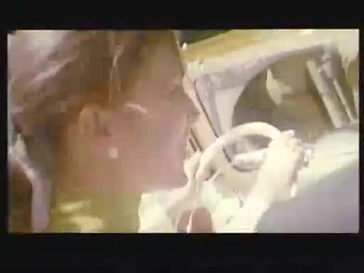 Extrait vidéo du film  Le Parfum d Yvonne