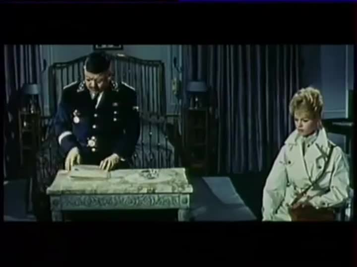 Extrait vidéo du film  Babette s en va-t-en guerre