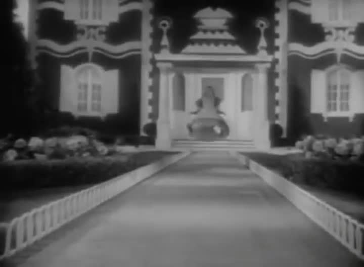 Extrait vidéo du film  Alice au pays des merveilles