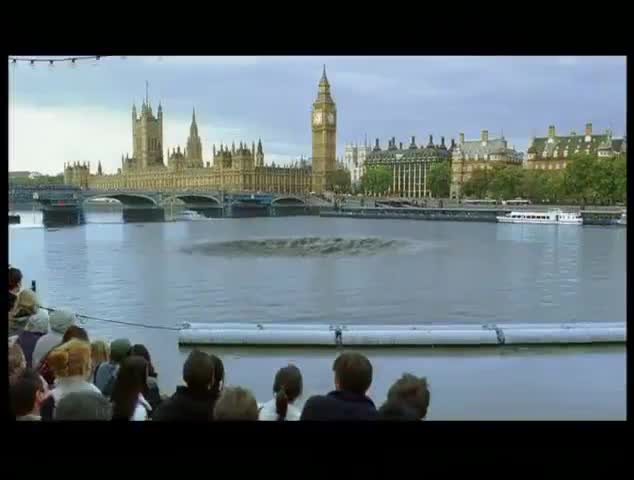 Extrait vidéo du film  Les 4 Fantastiques et le Surfer d argent