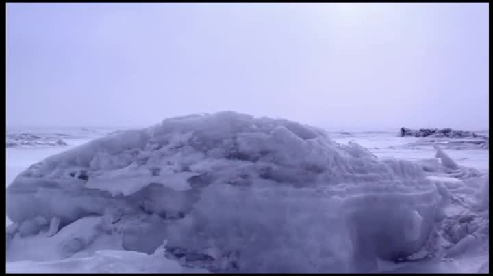 Extrait vidéo du film  Les Ailes de Johnny May