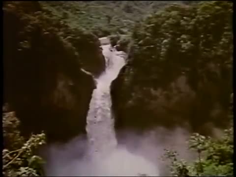 Extrait vidéo du film  Amazonia, l esclave blonde