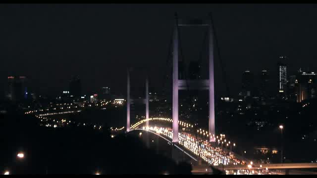 Extrait vidéo du film  Men on the Bridge