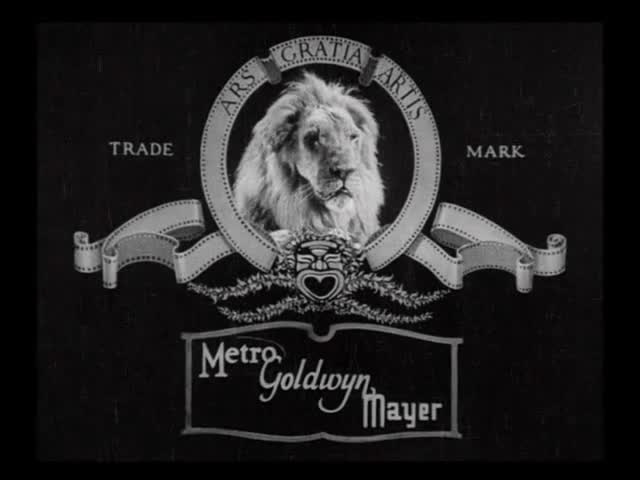 Extrait vidéo du film  C est une gamine charmante