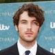 Voir les photos de Tom Hughes sur bdfci.info