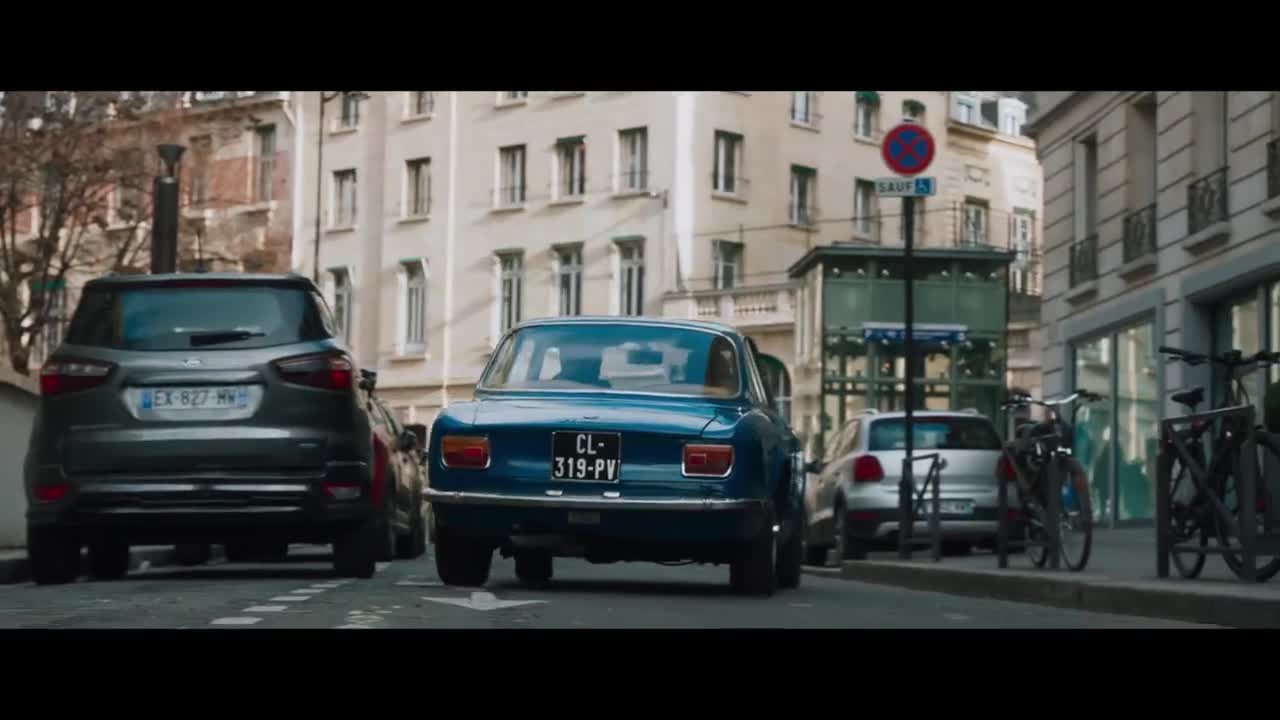 Extrait vidéo du film  Tout nous sourit