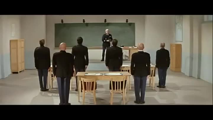 Un extrait du film  Le Gendarme se marie