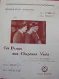 voir la fiche complète du film : Ces dames aux chapeaux verts