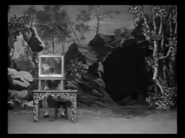 Extrait vidéo du film  La Chaise a porteur enchantee