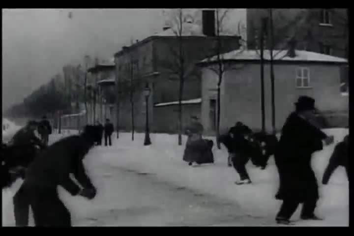 Extrait vidéo du film  Bataille De Boules De Neige