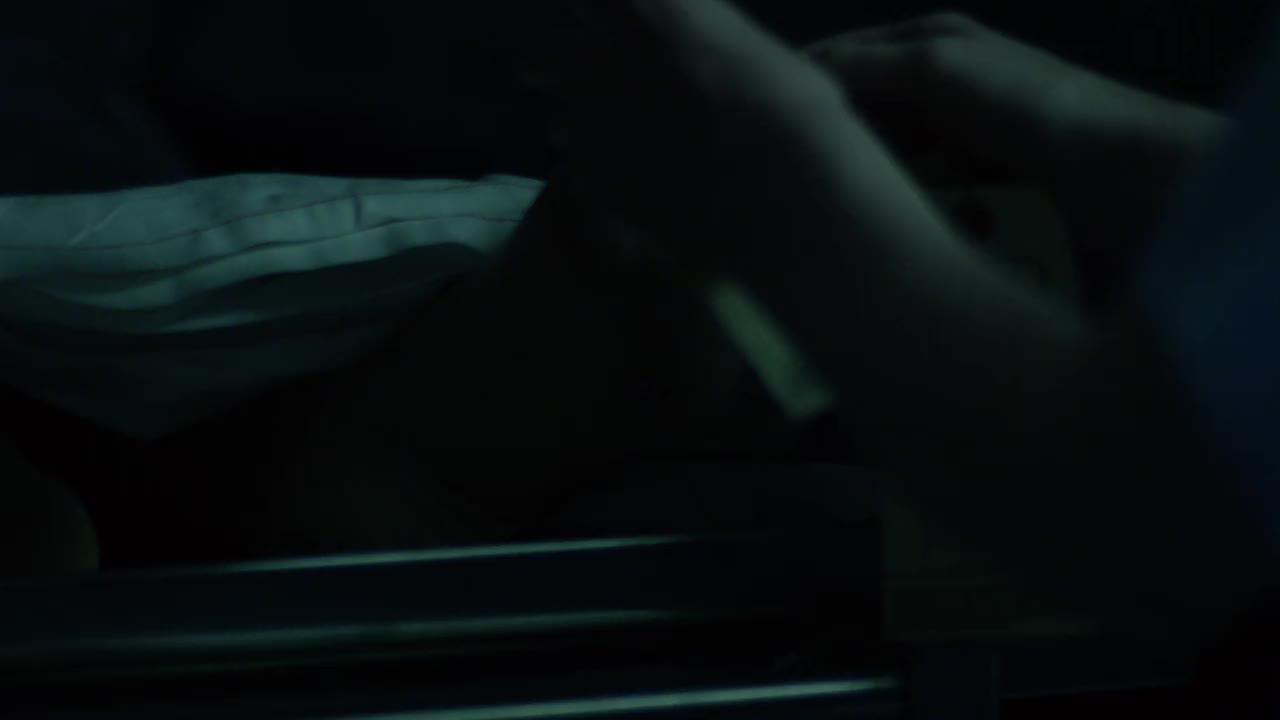 Un extrait de la série  Glitch
