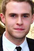 Iain De Caestecker