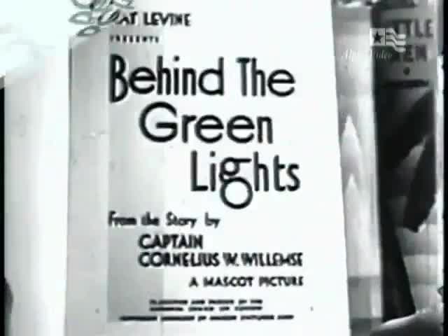Extrait vidéo du film  Behind the Green Lights