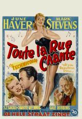 voir la fiche complète du film : Toute la rue chante