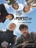 voir la fiche complète du film : A Perfect Day (Un jour comme un autre)