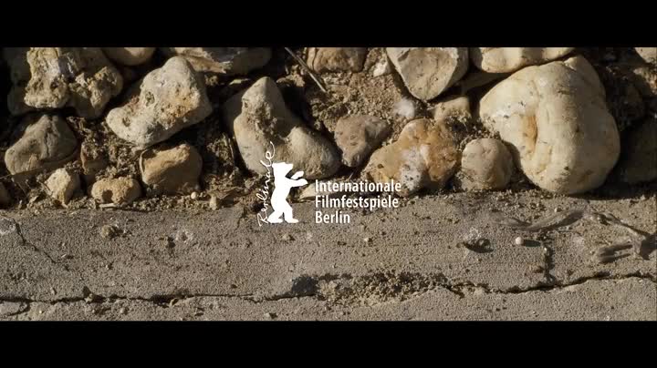Extrait vidéo du film  Layla in the Sky