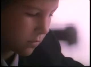 Extrait vidéo du film  Paperhouse