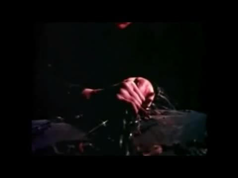 Un extrait du film  La Fiancée du vampire