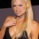 Voir les photos de Sophie Monk sur bdfci.info