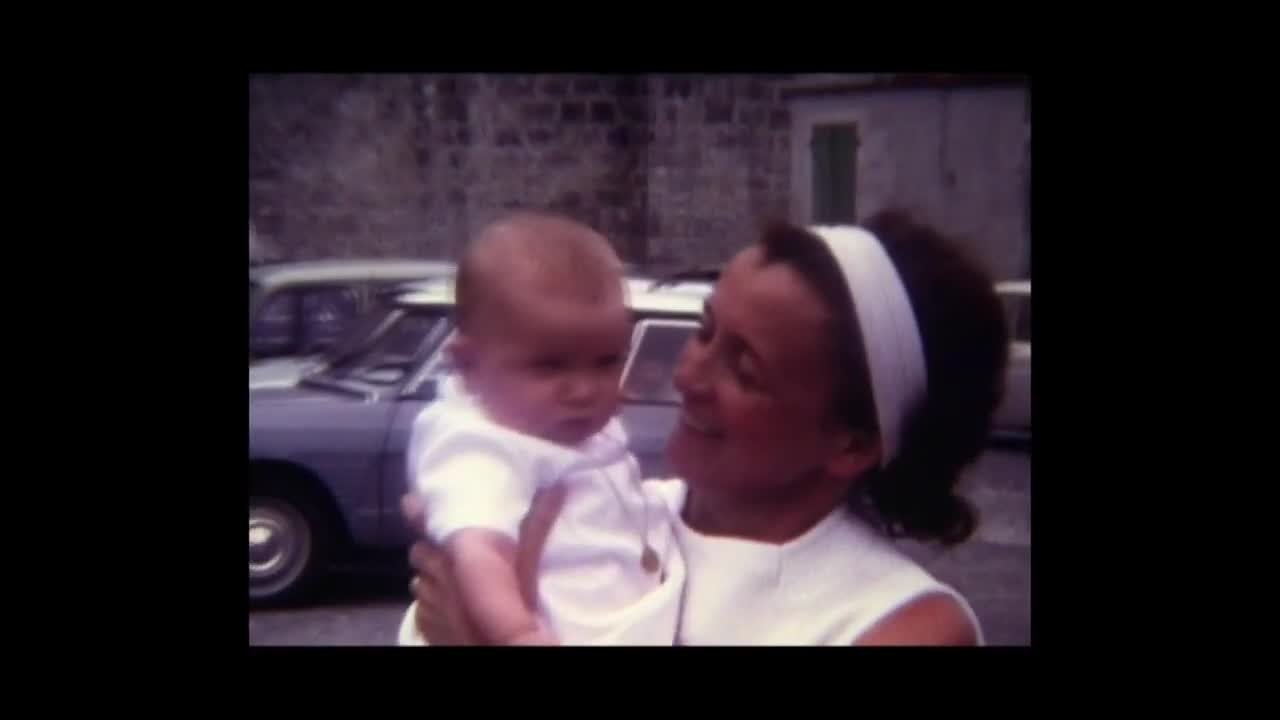 Extrait vidéo du film  Femme de mère en fille