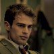 Voir les photos de Theo James sur bdfci.info