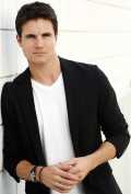 Robbie Amell