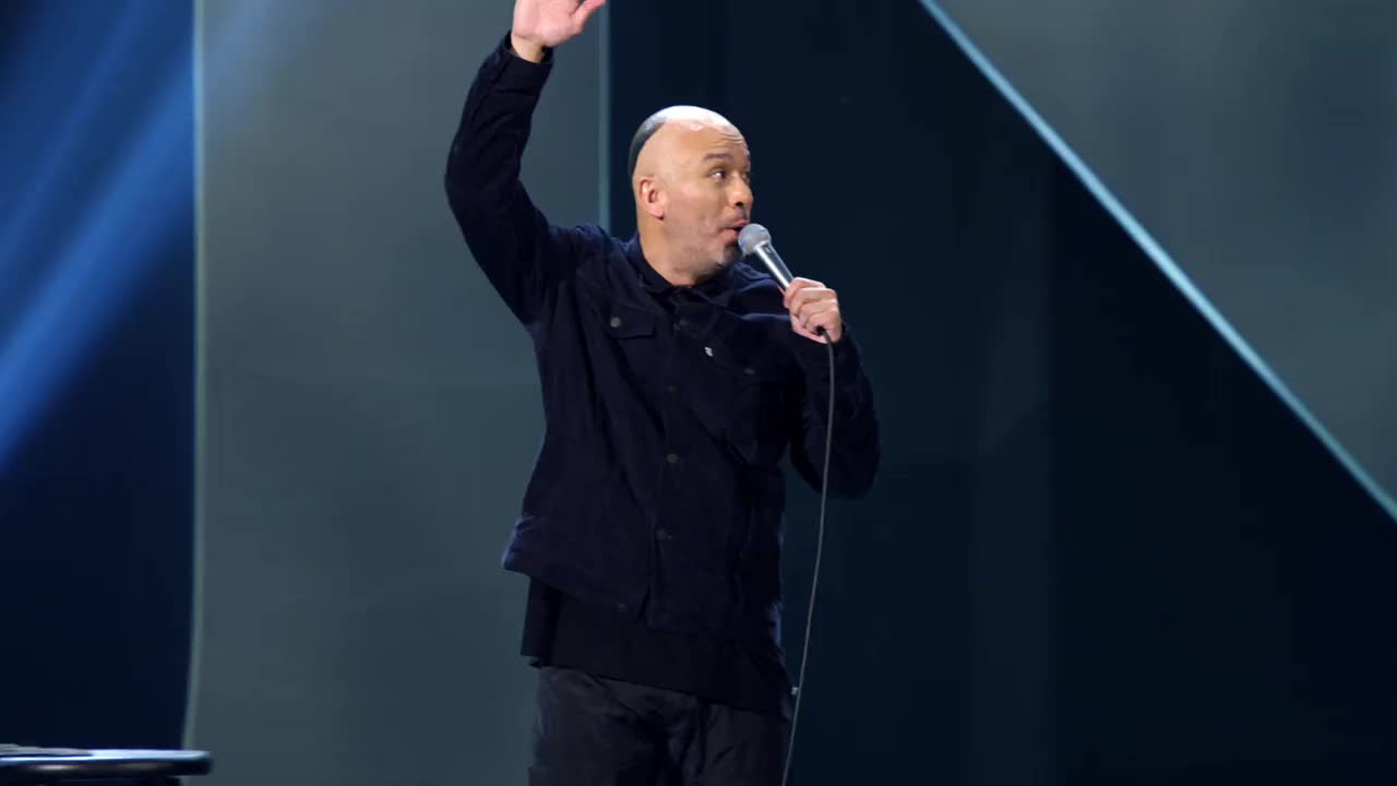 Extrait vidéo du film  Jo koy : comin  in hot