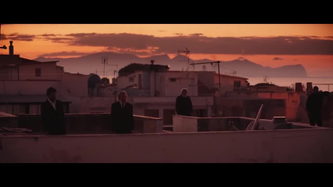 Extrait vidéo du film  Amare Amaro