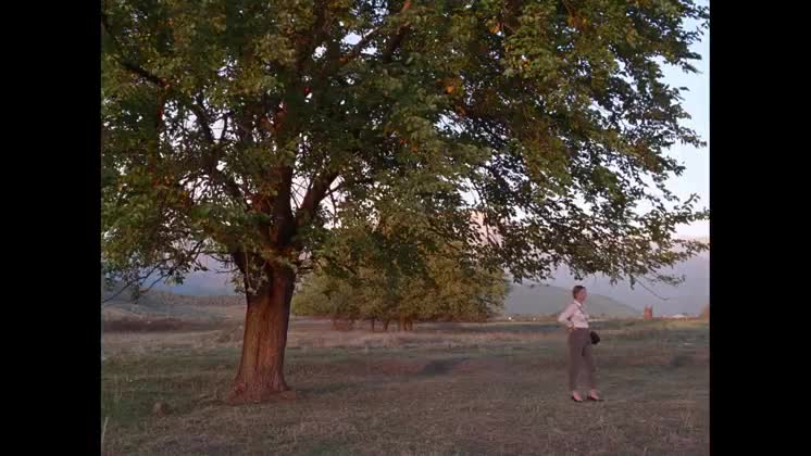 Extrait vidéo du film  Au commencement