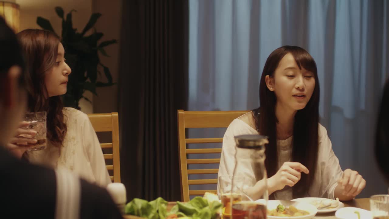 Extrait vidéo du film  Million yen women
