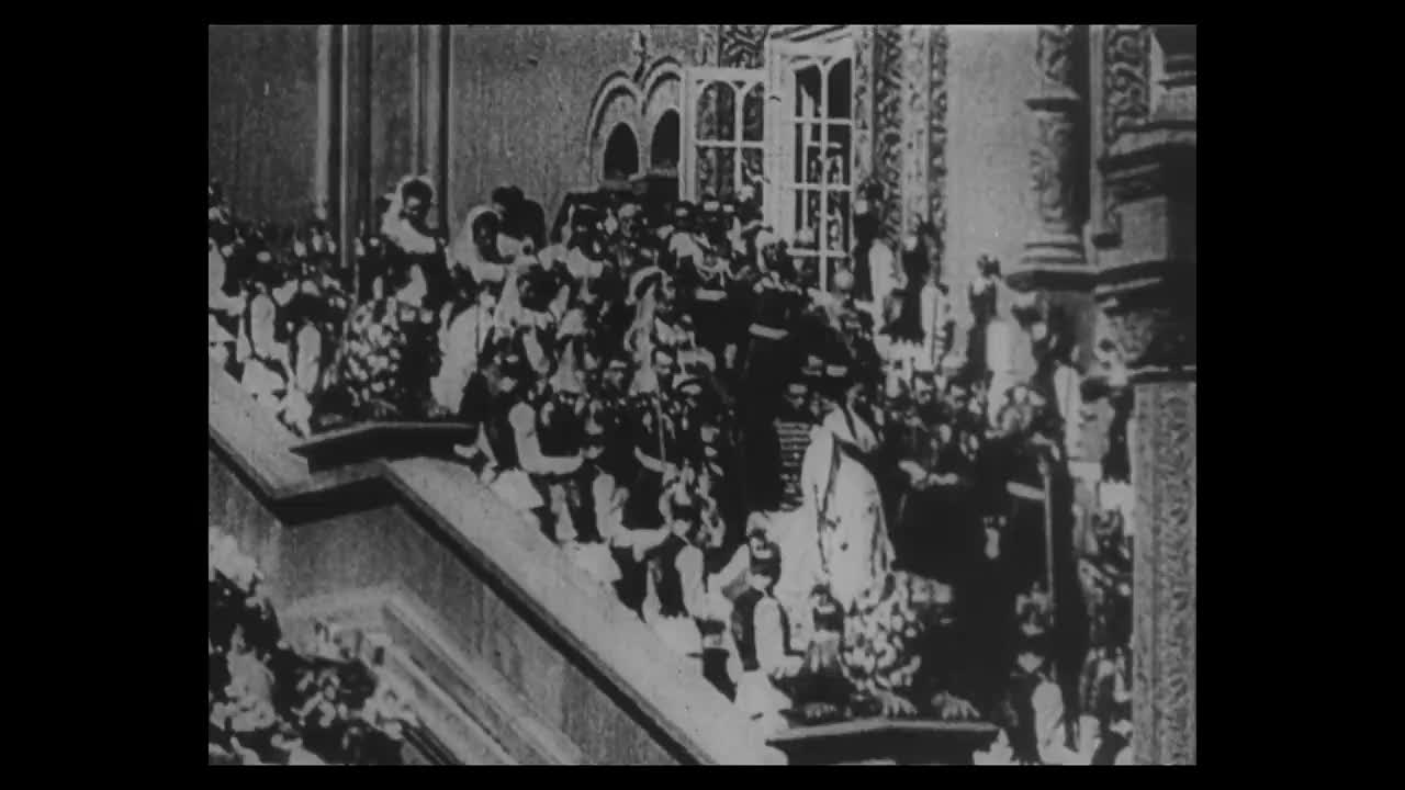 Un extrait de la série  Les derniers tsars